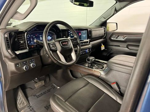 Used 2024 GMC Sierra 1500 SLT w/ SLT Premium Plus Package AWD/4WD image 12