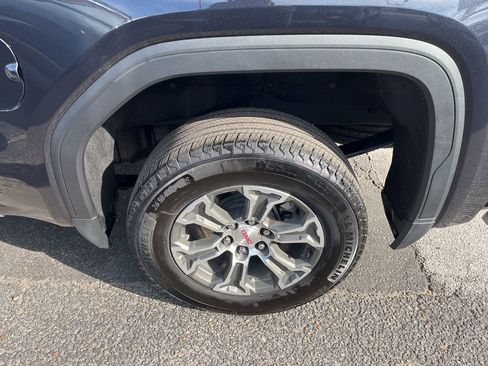 Used 2025 GMC Sierra 1500 SLT image 40