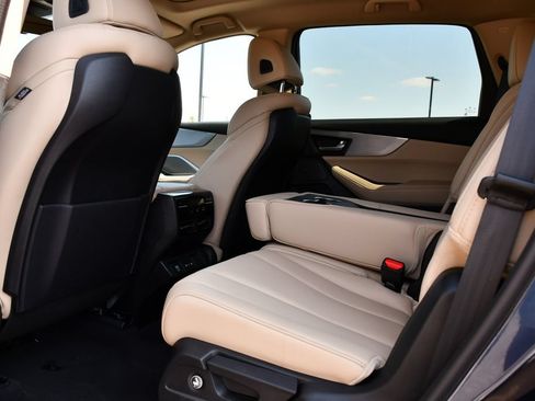 Used 2025 Acura MDX SH-AWD image 28