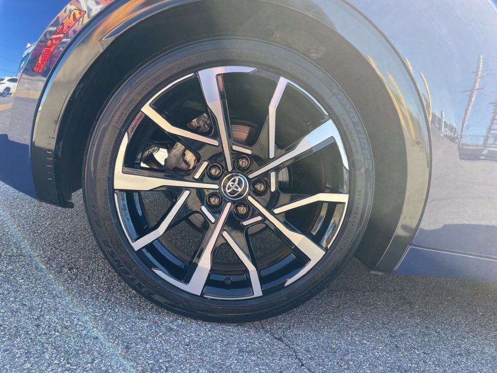 Certified 2024 Toyota Prius Prime FWD image 12
