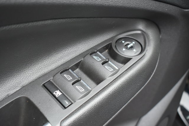 Used 2016 Ford Escape Titanium AWD/4WD image 19