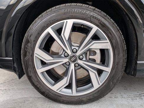 Used 2025 Audi Q4 e-tron Premium Plus w/ Premium Plus image 27