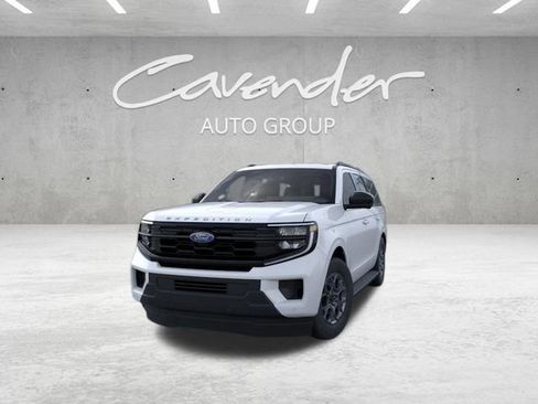 New 2026 Ford Expedition Active RWD image 2