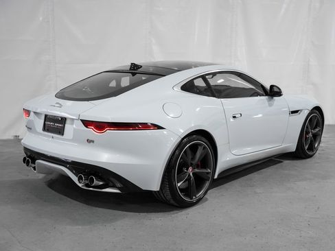 Used 2018 Jaguar F-TYPE R AWD/4WD image 6