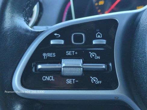 Used 2021 Mercedes-Benz GLB 250 4MATIC image 27