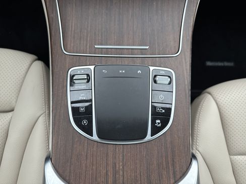 Certified 2022 Mercedes-Benz GLC 300 GLC 300 image 24