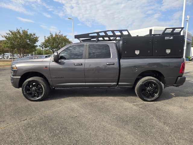 Used 2025 RAM 2500 Laramie AWD/4WD image 4