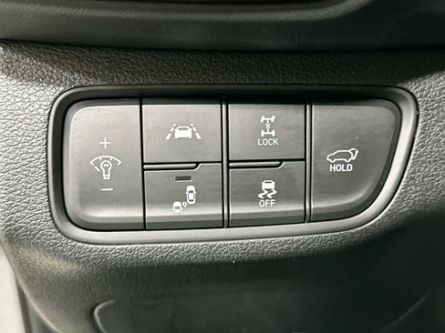 Used 2020 Hyundai Santa Fe SEL image 17