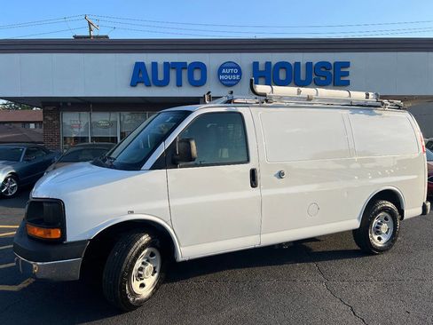 Used 2014 Chevrolet Express 2500 image 1