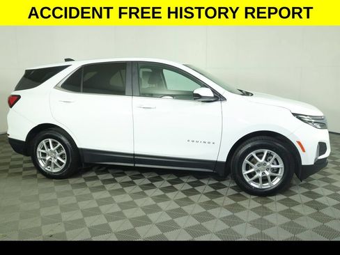 Used 2023 Chevrolet Equinox LT AWD/4WD image 2