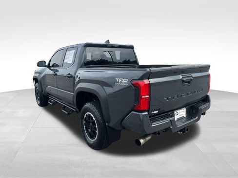 Used 2024 Toyota Tacoma TRD Off-Road AWD/4WD image 3