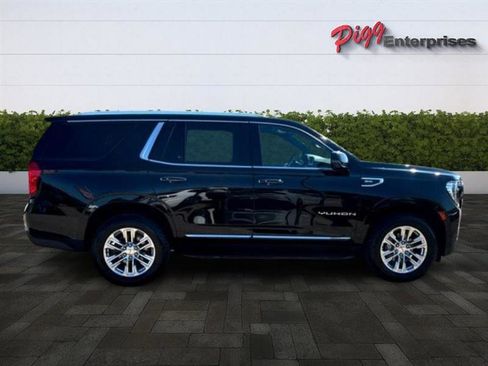 Used 2022 GMC Yukon SLT w/ SLT Luxury Package image 8