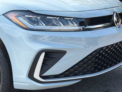 New 2026 Volkswagen Jetta SE FWD image 4
