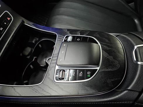Used 2022 Mercedes-Benz E 350 4MATIC Sedan image 28