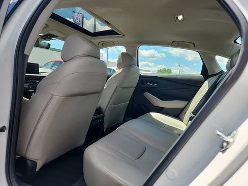 Used 2023 Honda Accord Touring image 10