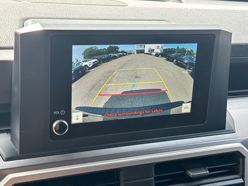 Used 2025 Toyota 4Runner SR5 AWD/4WD image 24