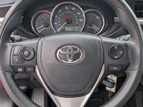 Used 2016 Toyota Corolla LE FWD image 18