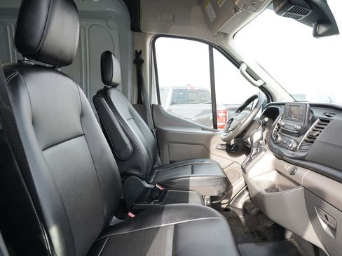Used 2023 Ford Transit 250 Medium Roof AWD image 21