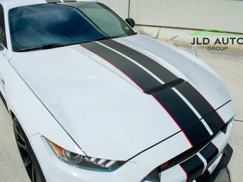 Used 2019 Ford Mustang Shelby GT350R w/ GT350R Equipment Group 920A RWD image 31
