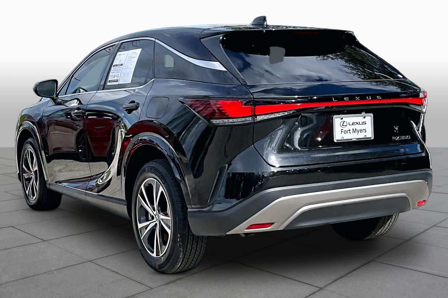 Used 2025 Lexus RX 350 FWD w/ Technology Package image 12