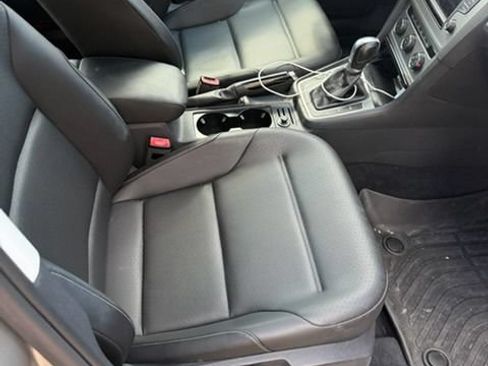 Used 2017 Volkswagen Golf Wolfsburg Edition FWD image 11