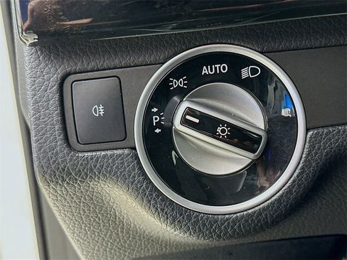 Used 2015 Mercedes-Benz GLK 350 2WD image 12