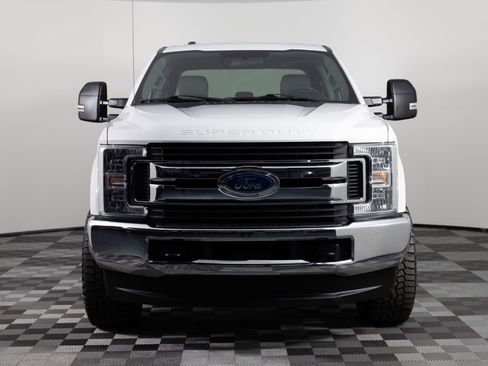Used 2019 Ford F250 XLT image 11