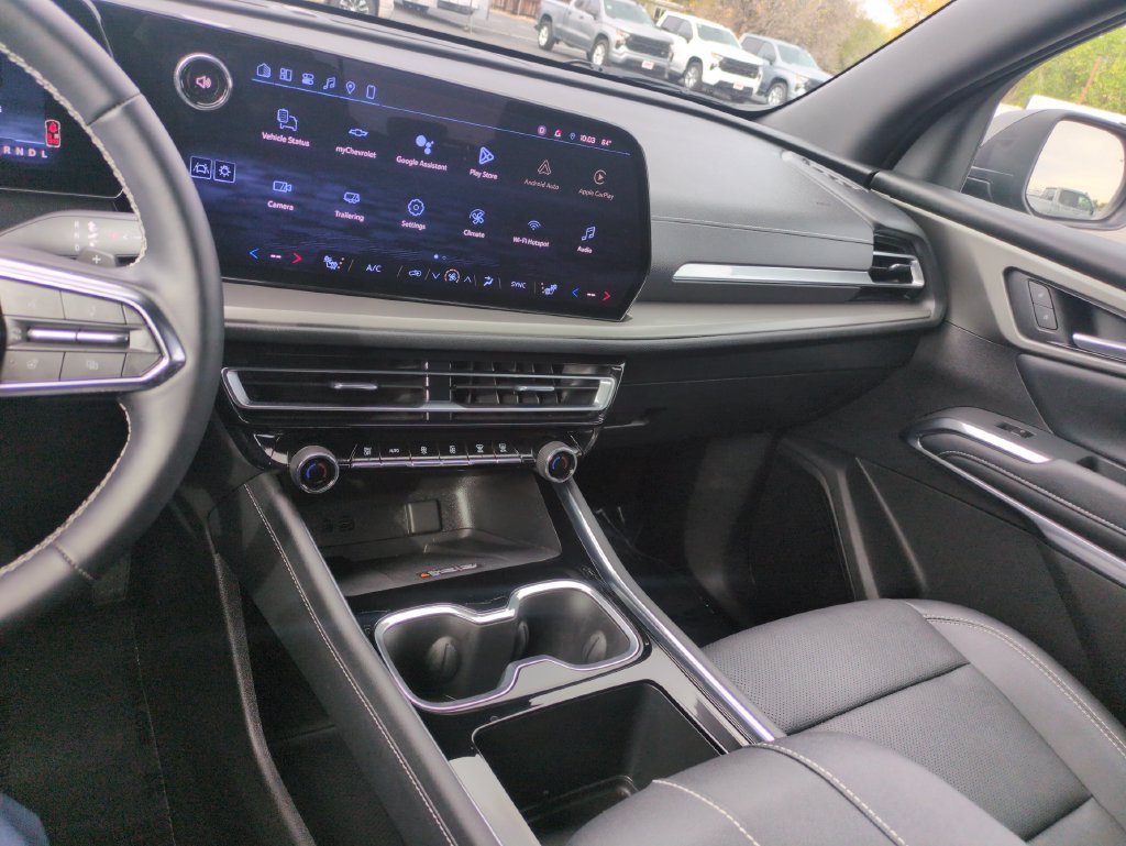Used 2026 Chevrolet Traverse LT w/ Driver Confidence Package AWD/4WD image 17