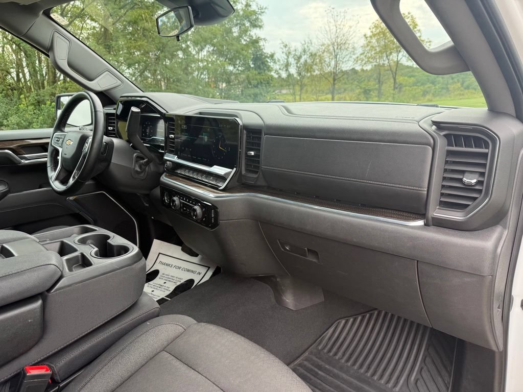 Used 2024 Chevrolet Silverado 1500 LT AWD/4WD image 23