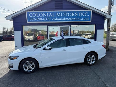 Used 2022 Chevrolet Malibu LS w/ Driver Confidence Package II image 1