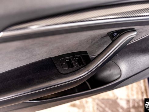 Used 2021 Tesla Model 3 Performance image 27