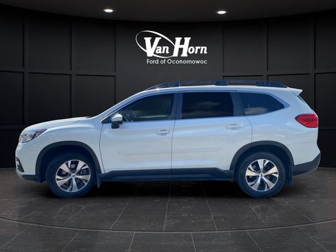 Used 2022 Subaru Ascent Premium w/ Convenience Package AWD/4WD image 4