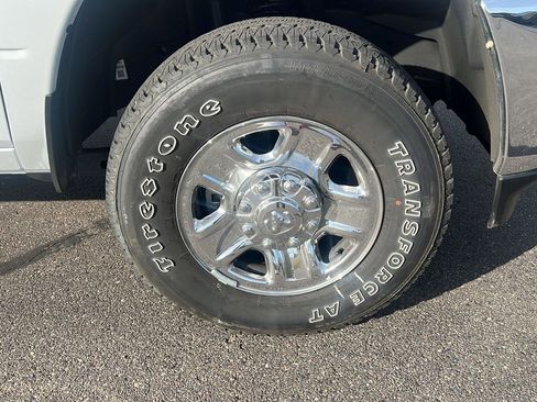 Used 2024 RAM 2500 Tradesman w/ Chrome Appearance Group image 11