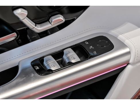 New 2026 Mercedes-Benz Maybach SL 680 image 14