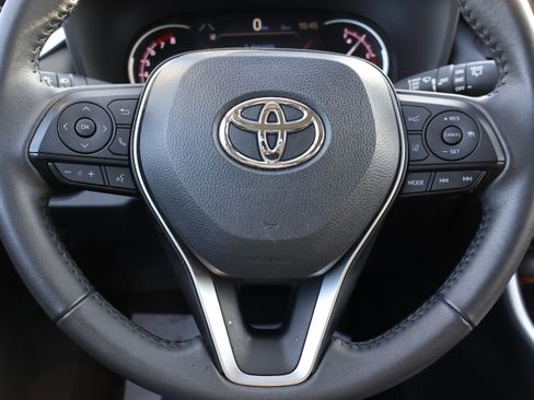 Used 2024 Toyota RAV4 Adventure image 32
