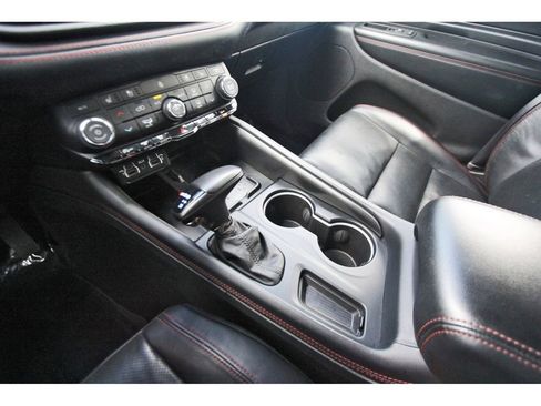 Used 2025 Dodge Durango GT AWD/4WD image 27