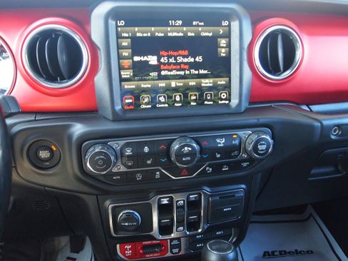 Used 2021 Jeep Wrangler Unlimited Rubicon image 15