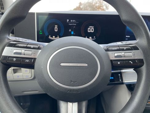 Used 2025 Hyundai Tucson Blue image 28