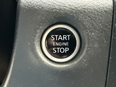 Used 2023 Nissan Frontier SV AWD/4WD image 28