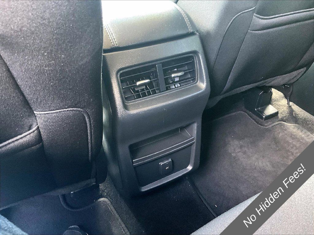 Used 2020 Ford Edge SE FWD image 27