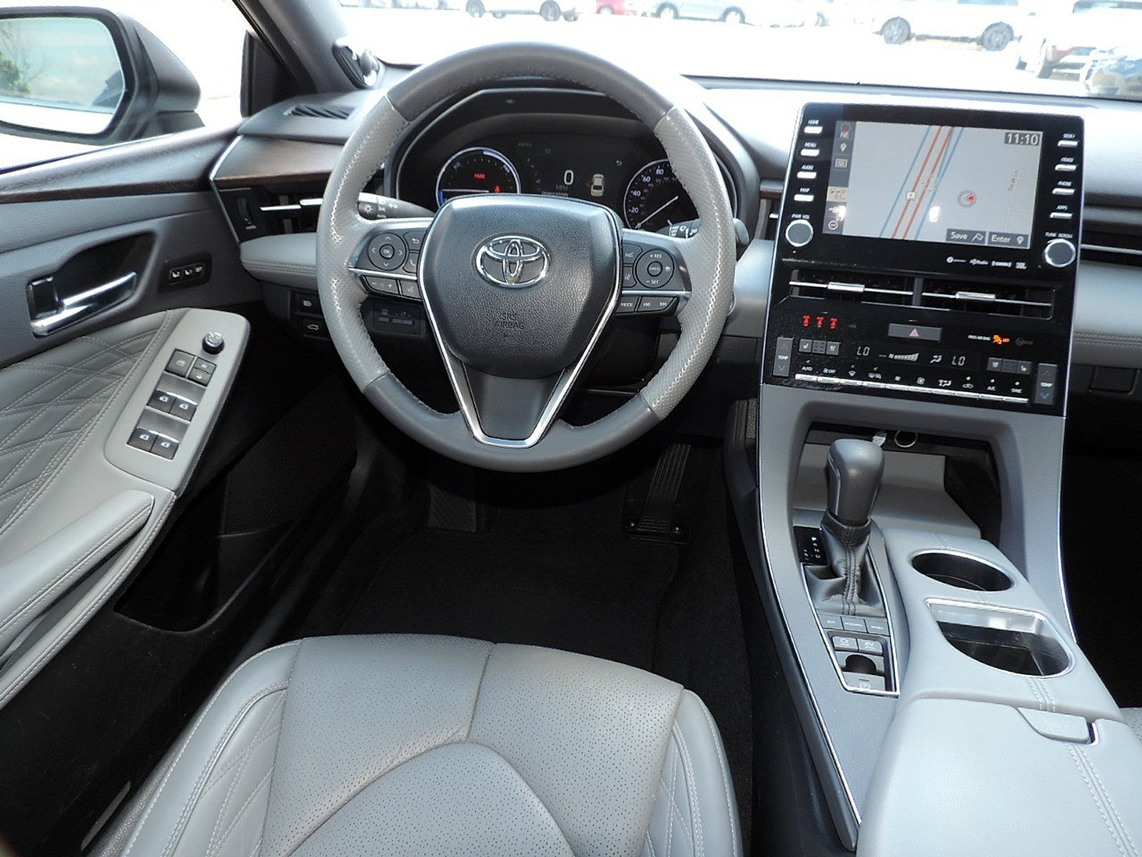 Used 2019 Toyota Avalon Limited FWD image 19