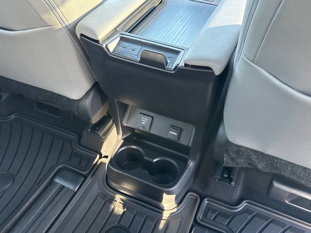 New 2025 Toyota Sienna XLE w/ XLE Plus Package AWD/4WD image 21