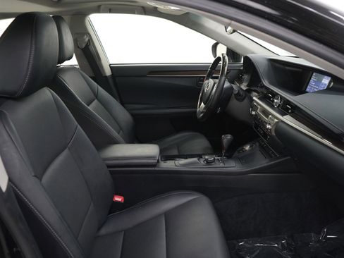 Used 2014 Lexus ES 350 w/ Premium Package image 11