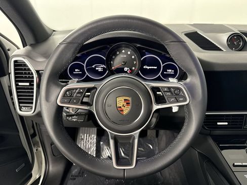 Certified 2023 Porsche Cayenne Platinum Edition AWD/4WD image 35