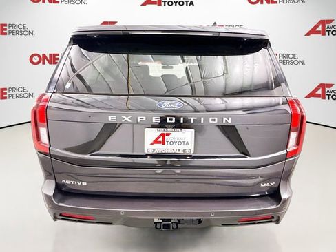 Used 2025 Ford Expedition Max Active image 6