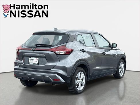 Used 2023 Nissan Kicks S FWD image 2