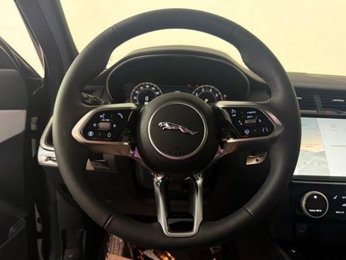 New 2024 Jaguar E-PACE R-Dynamic SE image 23