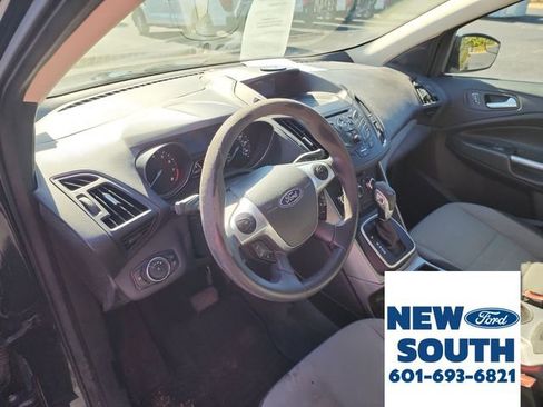 Used 2013 Ford Escape SE image 9