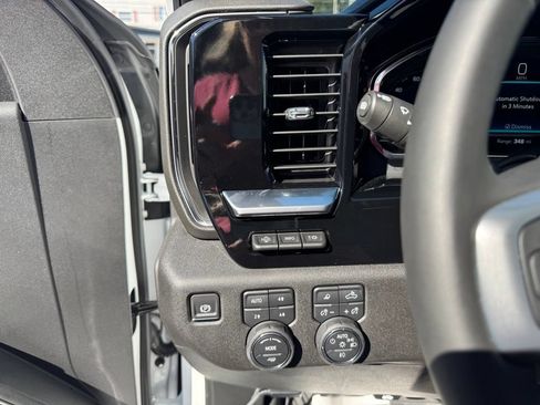 New 2025 Chevrolet Silverado 1500 LTZ AWD/4WD image 23