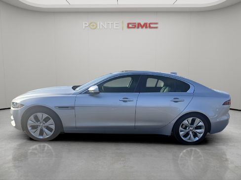 Used 2020 Jaguar XE S image 8